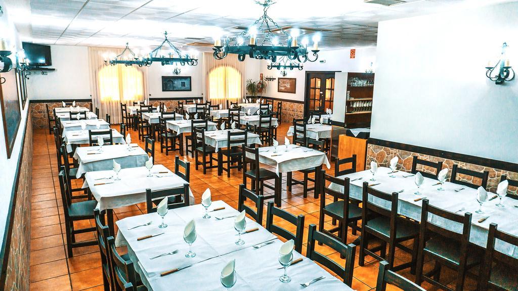 Hotel Restaurante Caracho Corella Esterno foto