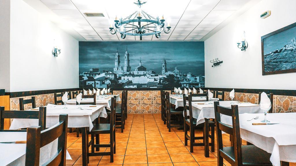 Hotel Restaurante Caracho Corella Esterno foto